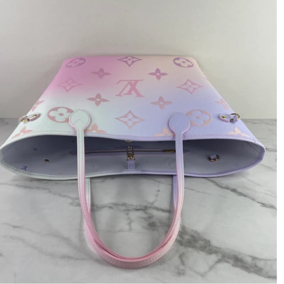 Louis Vuitton Sunrise Pastel Monogram Giant Spring In The City Neverfull MM Tote - Picture 4 of 6
